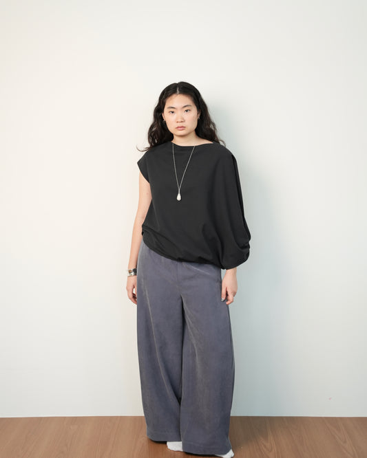 Unisex Cocoon Pleated Pants in Navy